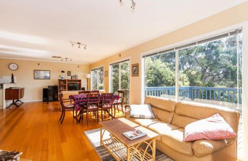 Anglesea House | Bushlark
