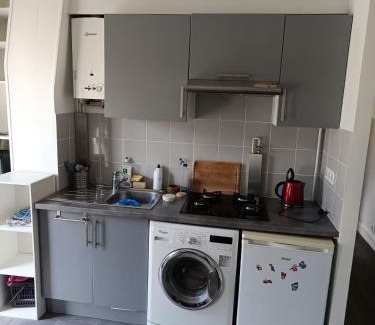 Combat Apartment | Buttes Chaumont