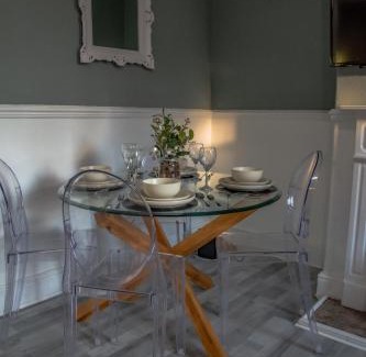 Huddersfield House | BV Classic 2 Bedroom At Leeds Road Huddersfield Perfect For Contractors