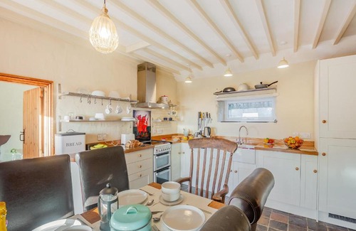 Caernarfon House | Bwthyn Braf