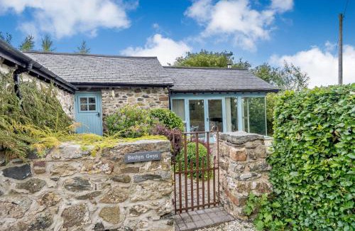 Menai Bridge House | Bwthyn Gwyn