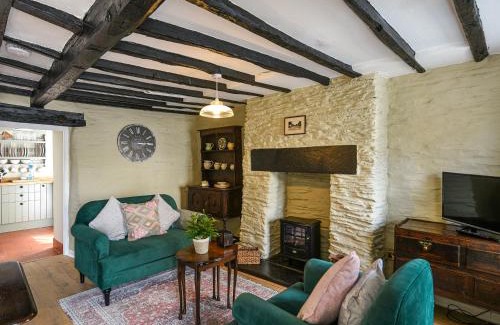 Machynlleth House | Bwthyn Llys Machynlleth Old Court House