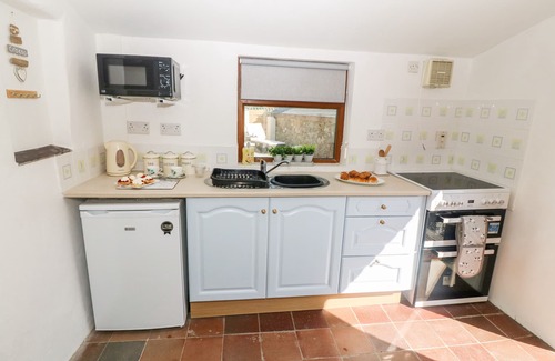 Garn Fadryn Cottage | Bwthyn Siop Pencaerau