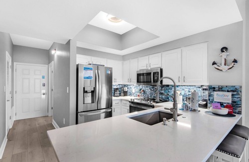 Seaspray Condo | ⭐By Beach in Seascape-Gulf Views-2 Pools + Kids Fountain-2BR Ariel Dunes I 2002
