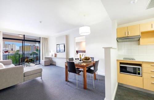 Darwin City Centre Apartment | By the Water Resort Style Lifestyle with Pool