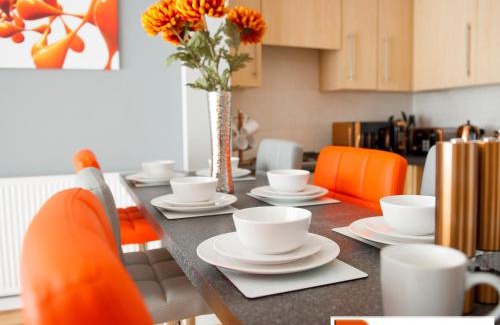 Paisley Apartment | ByEvo 1 Brabloch - Close to GLA - Perfect Getaway or Working away from Home