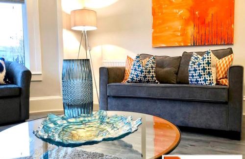 Glasgow House | ByEvo Almar Villa - Close to City and Airport - Perfect for Contractors or large groups