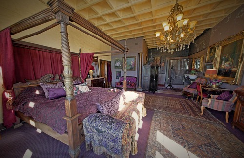 George Bed & Breakfast | Bygracealone Manor