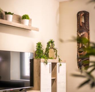 Jaen Apartment | Céntrico y moderno con piscina y parking