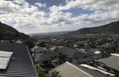 Liliha - Kapalama House | C. Beautiful! Lush Valley, Ocean & Mtn Views in the heart of Honolulu