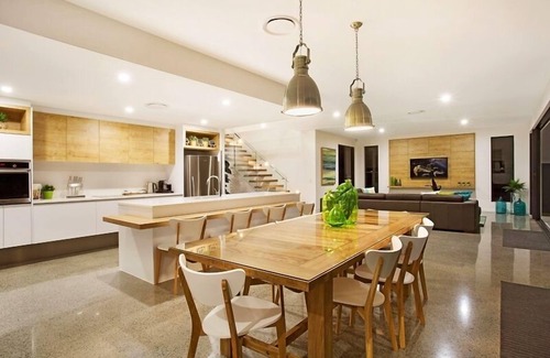 Broadbeach Waters House | C`est La Vie – This is definitely the life