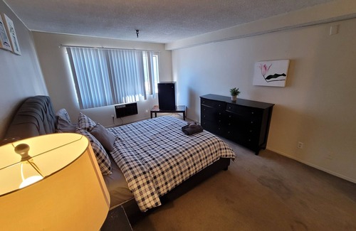 Pico - Robertson Hotel | (C12) Steps away from Beverly Hills Unit