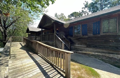Mount Ida Cottage | C16, Two bedroom, two bath, log-sided Harbor North luxury cottage with hot tub overlooking Lake Ouachita. by RedAwning