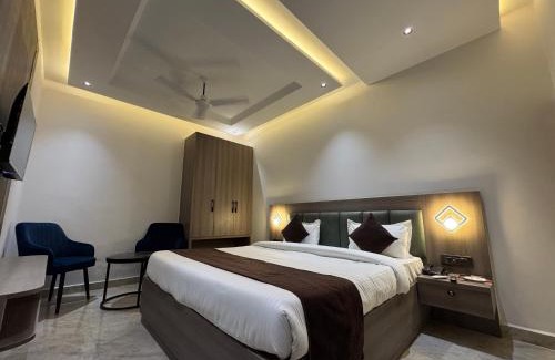 Mathura Hotel | C2 Hotel