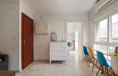 Centro Apartment | C34 · One Bedroom apartment next to Alcazaba