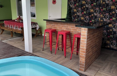 Florianopolis House | Casa com Piscina em Florianópolis, a 9 Minutos do Aeroporto- Para até 14 Pessoas