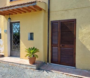 Rosignano Marittimo Apartment | Casale rustico Poggiarino diB&L