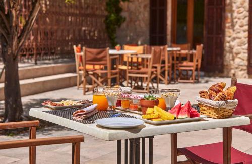 Alaro Hotel | Ca' n Beia Suites - Adults Only