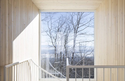 Petite-Riviere-Saint-Francois House | Tree house Chez Leon