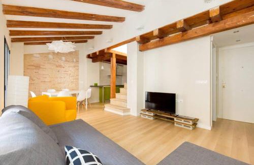 San Pablo Apartment | CA3 - Duplex de dos dormitorios en el Centro Histórico con garaje