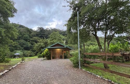 San Isidro de El General House | Cabaña Jacaranda #1, Pérez Zeledón