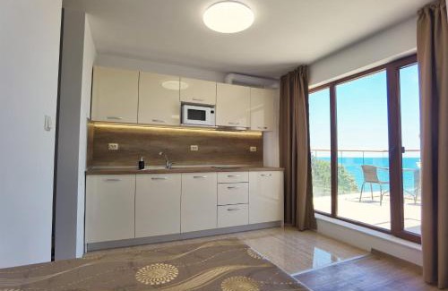 Primorski Apartment | Cabacum Pleasure Beachfront Apartments