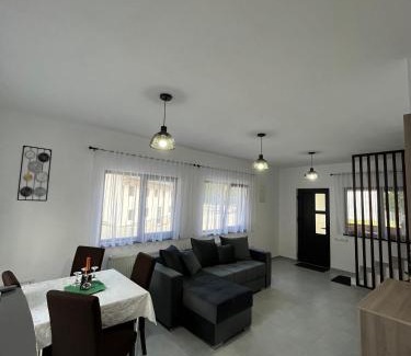 Parva Cabin | Cabanele Păstrăvăriei Parva