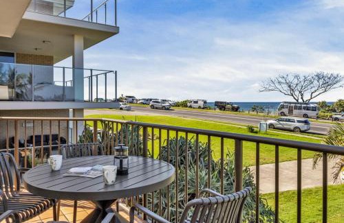 Bogangar Apartment | Cabarita Beachfront with Headland Views - Apt 15