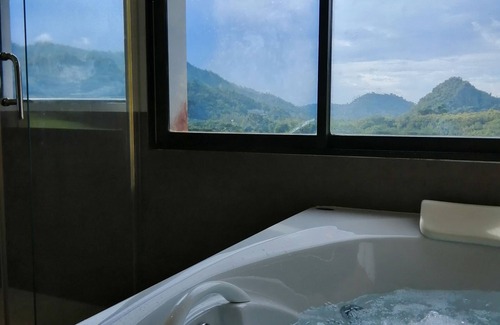 Phaya Yen Hotel | Cabbages & Condoms Khaoyai Resort