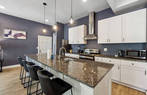 Cabbagetown House | Cabbagetown ATL Gem: Close to Beltline, Art & Local Eats