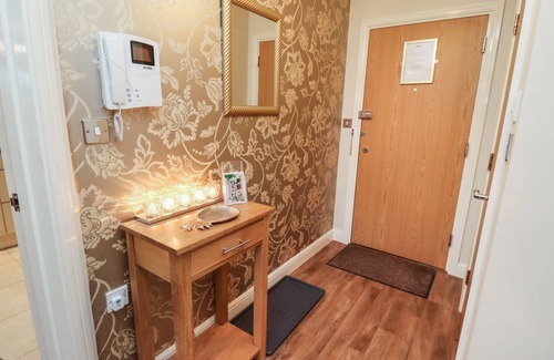 Whitby Cottage | Cabin ∙ 1 bedroom ∙ 2 guests