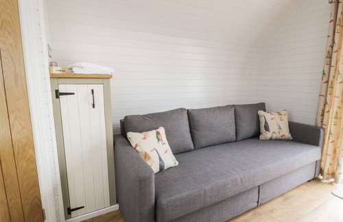 Lochmaben Cottage | Cabin ∙ 1 bedroom ∙ 4 guests