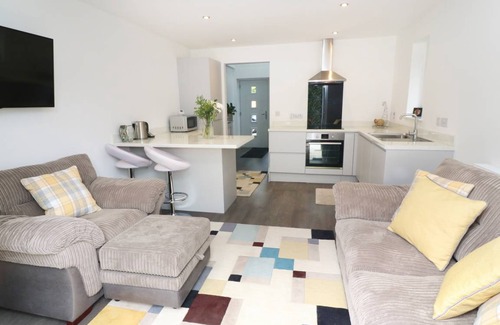 Carlyon Bay Cottage | Cabin ∙ 1 bedroom ∙ 2 guests