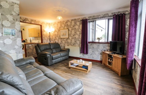 Garlieston Cottage | Cabin ∙ 1 bedroom ∙ 2 guests