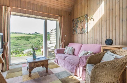 Port Gaverne Cottage | Cabin ∙ 2 bedrooms ∙ 4 guests