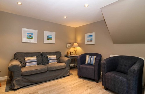 Cullen Cottage | Cabin ∙ 2 bedrooms ∙ 4 guests