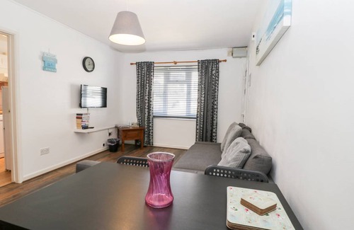 Brean Cottage | Cabin ∙ 2 bedrooms ∙ 6 guests