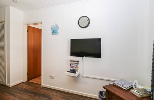 Brean Cottage | Cabin ∙ 2 bedrooms ∙ 6 guests