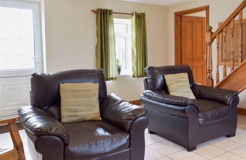 Knott End-on-Sea Cottage | Cabin ∙ 2 bedrooms ∙ 4 guests