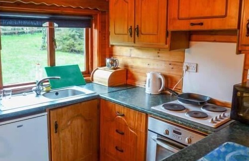 Ardue Cabin | CABIN 2, pet friendly, with a garden in Ballyconnell, County Cavan