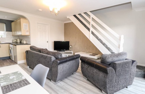 Corton Cottage | Cabin ∙ 3 bedrooms ∙ 5 guests