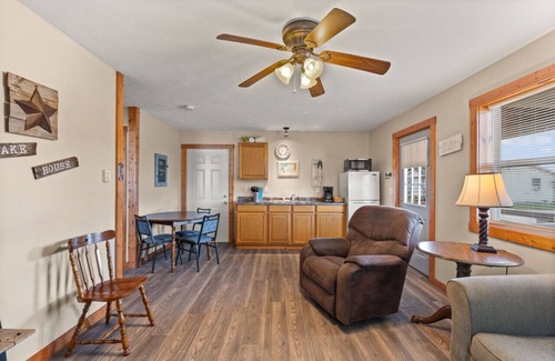 Eckerty House | Cabin 3 The Village @ Patoka Lake