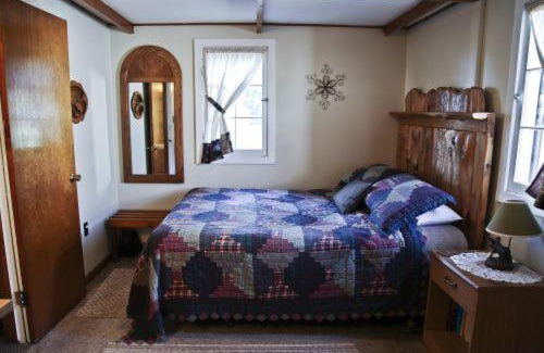 Carp Lake House | Cabin #4 - Loon's Landing cabin
