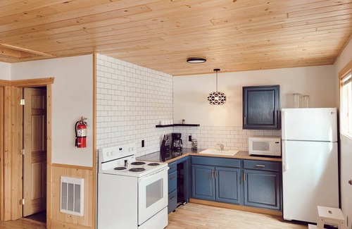 Nevis Resort | Cabin 4 | Moonbeam