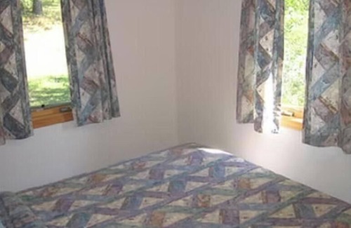 Pine River Apartment | Cabin 8 at Heath's Resort