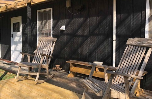 Mesena Cabin | Cabin at Meadow Springs, lakes and walks on 51+acres in Warrenton GA