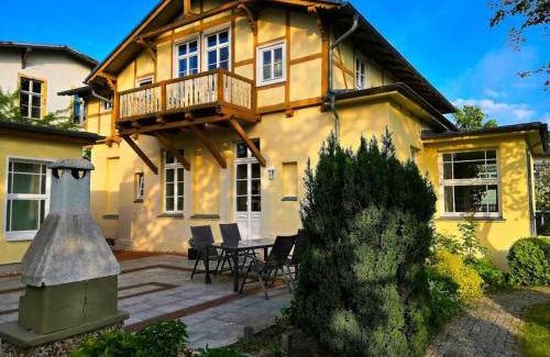 Heringsdorf House | Cabin Comfortable holiday residence