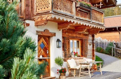 Hundsdorfl Apartment | Cabin for 2-6 persons (2 bedrooms, 2 bathrooms, 3 WC) - Almdorf Flachau and Promi Alm