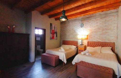 Mascota House | Cabin for 8 people - Firepit, BBQ area & Nature at Rancho La Esmeralda