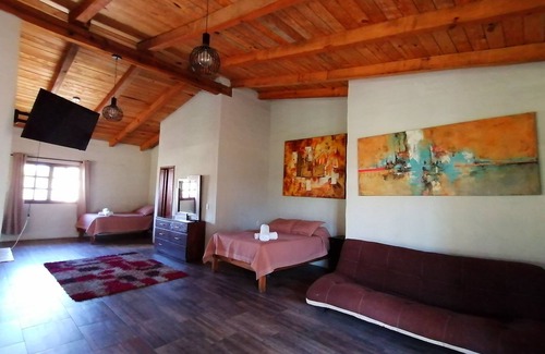 Mascota House | Cabin for 8 people - Firepit, BBQ area & Nature at Rancho La Esmeralda